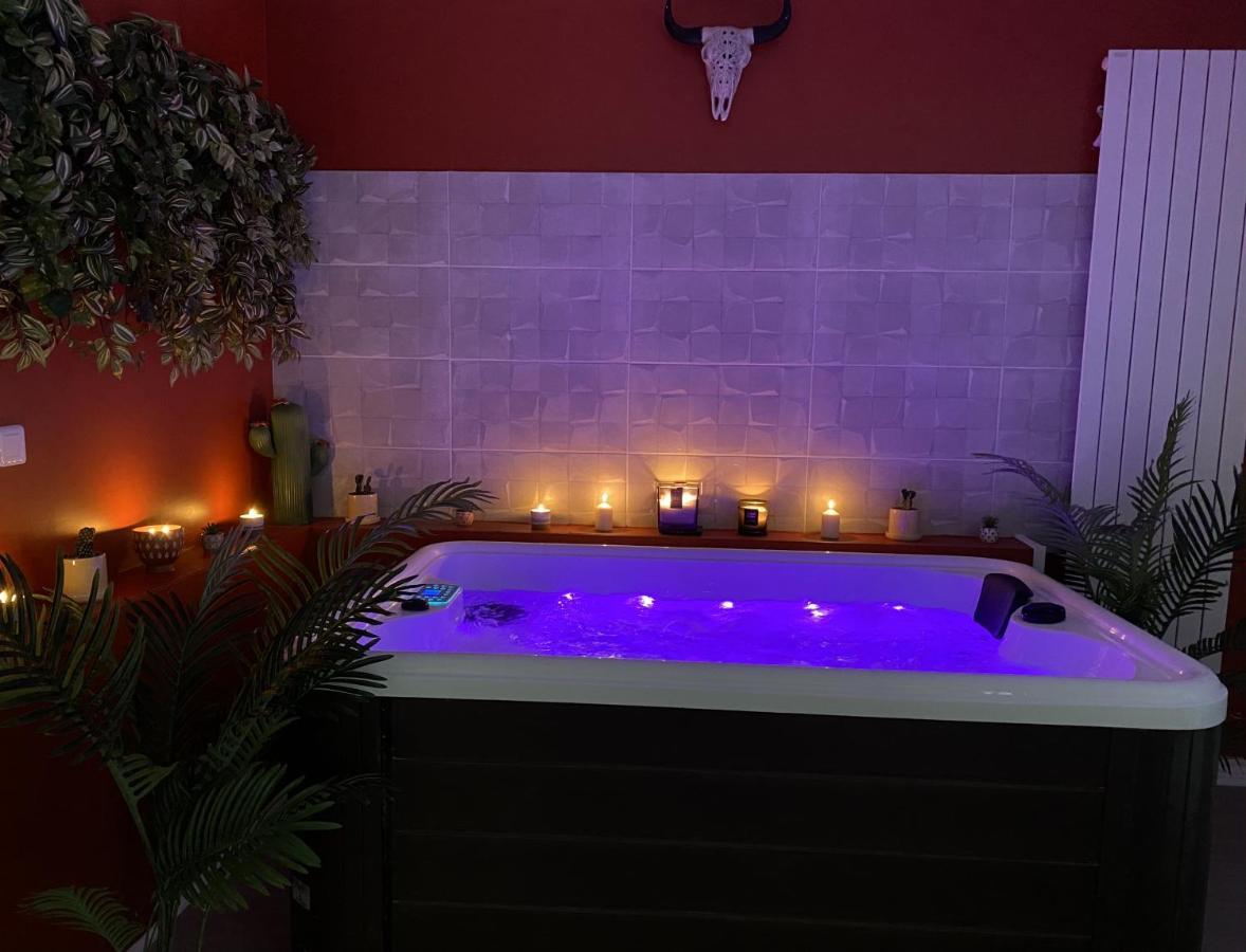 House Of Spa Privatif - Jaccuzi Et Sauna Livry-Gargan Exterior photo