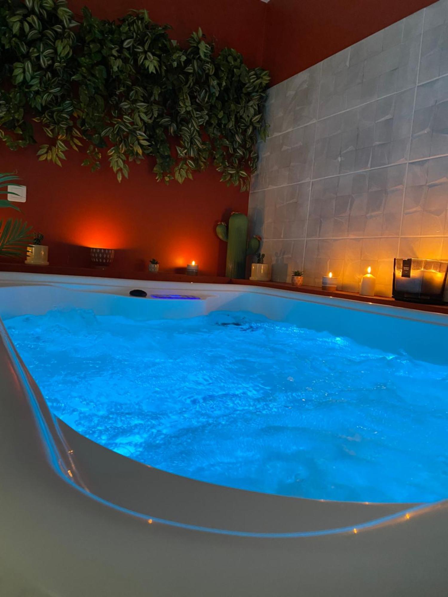 House Of Spa Privatif - Jaccuzi Et Sauna Livry-Gargan Exterior photo